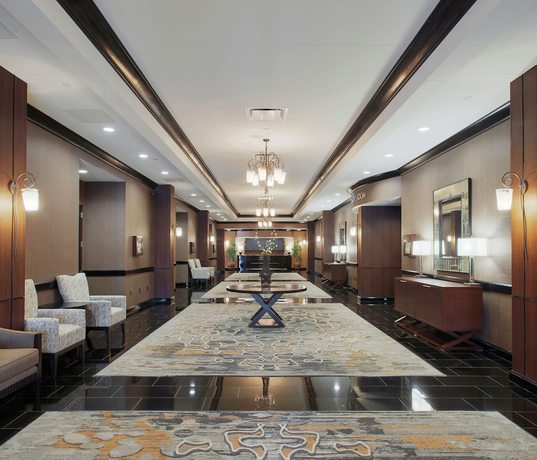 Imagen de los interiores del Hotel Doubletree Suites By Hilton Bentonville. Foto 14