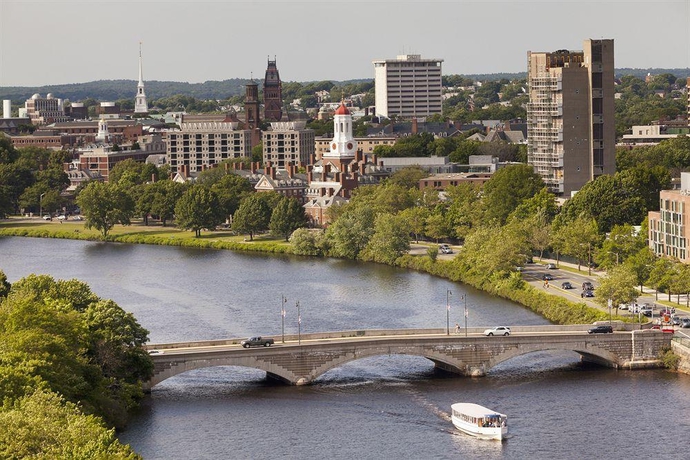Imagen general del Hotel Doubletree Suites By Hilton Boston - Cambridge. Foto 9