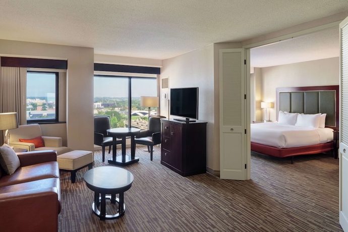 Imagen de la habitación del Hotel Doubletree Suites By Hilton Columbus Downtown. Foto 14