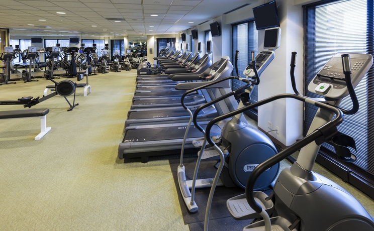 Imagen de los interiores del Hotel Doubletree Suites By Hilton Htl and Conf Cntr Downers Grove. Foto 12