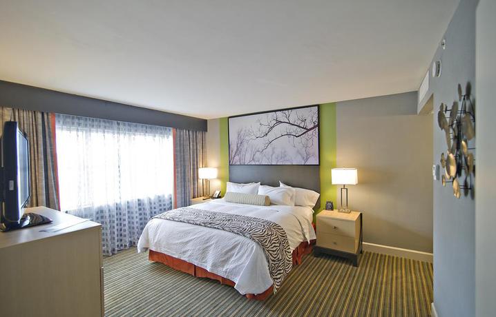 Imagen de la habitación del Hotel Doubletree Suites By Hilton Huntsville South. Foto 7