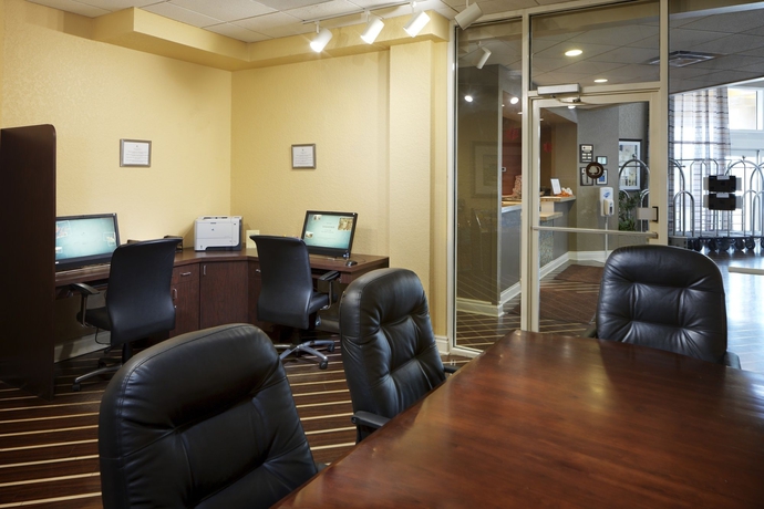 Imagen de los interiores del Hotel Doubletree Suites By Hilton Melbourne Beach Oceanfront. Foto 9