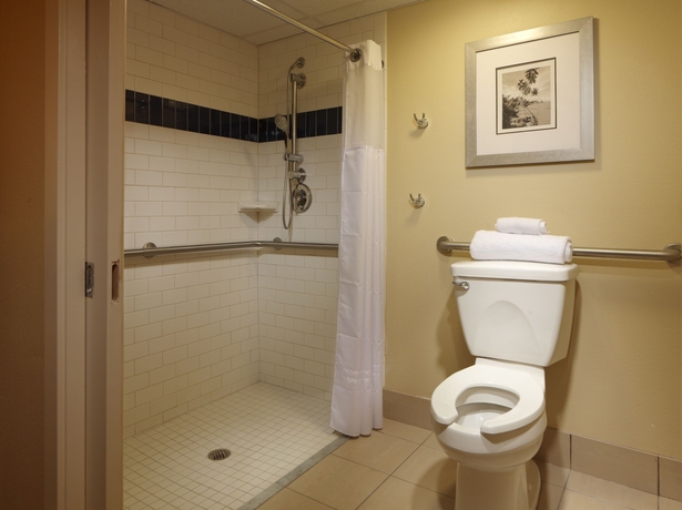 Imagen de la habitación del Hotel Doubletree Suites By Hilton Melbourne Beach Oceanfront. Foto 7