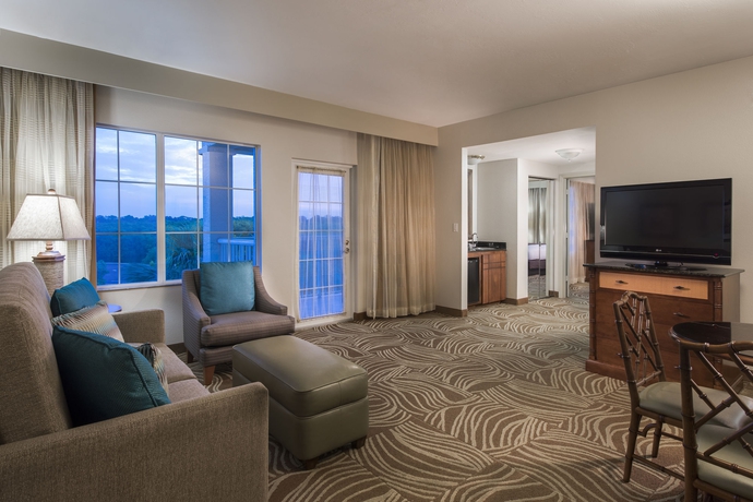 Imagen de los interiores del Hotel Doubletree Suites By Hilton Naples. Foto 15