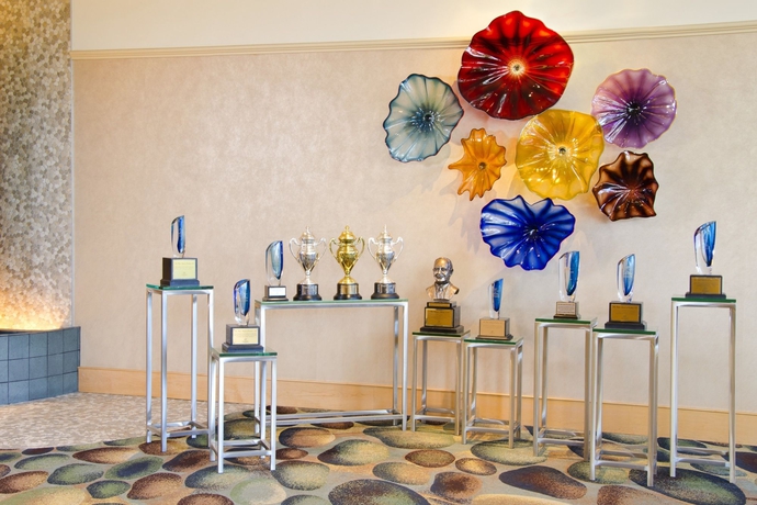 Imagen de los interiores del Hotel Doubletree Suites By Hilton Phoenix. Foto 10