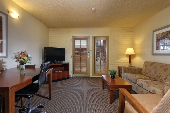 Imagen de la habitación del Hotel Doubletree Suites By Hilton Tucson Airport. Foto 5