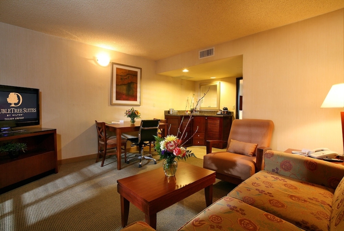 Imagen de la habitación del Hotel Doubletree Suites By Hilton Tucson Airport. Foto 11