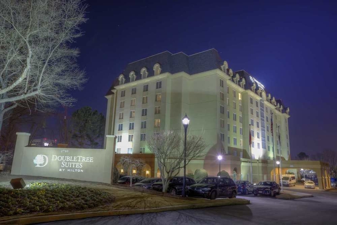 Imagen general del Hotel Doubletree Suites by Hilton at The Battery Atlanta. Foto 2
