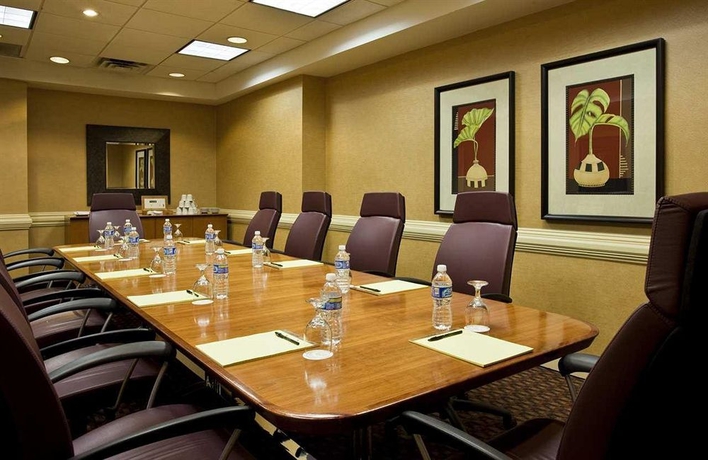 Imagen de los interiores del Hotel Doubletree Tallahassee. Foto 9
