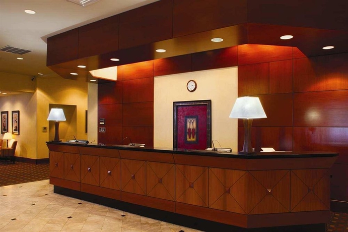 Imagen de los interiores del Hotel Doubletree Tallahassee. Foto 12
