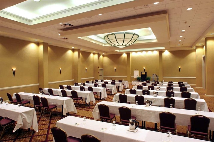 Imagen de los interiores del Hotel Doubletree Tallahassee. Foto 13