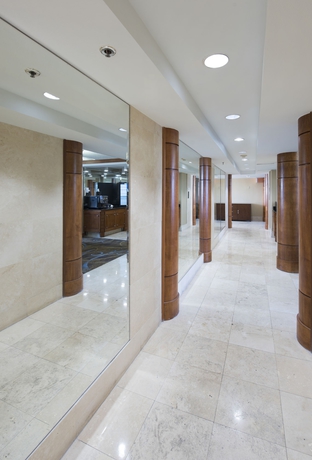 Imagen de los interiores del Hotel Doubletree Tampa Airport. Foto 11