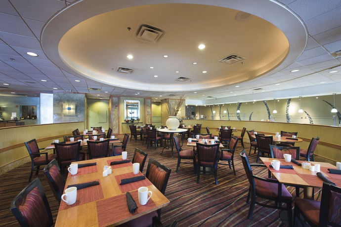 Imagen del bar/restaurante del Hotel Doubletree Tampa Airport. Foto 1