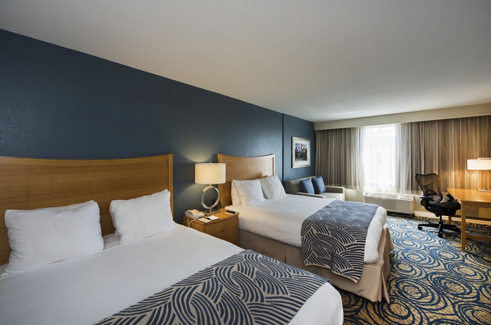 Imagen de la habitación del Hotel Doubletree Tampa Airport. Foto 8