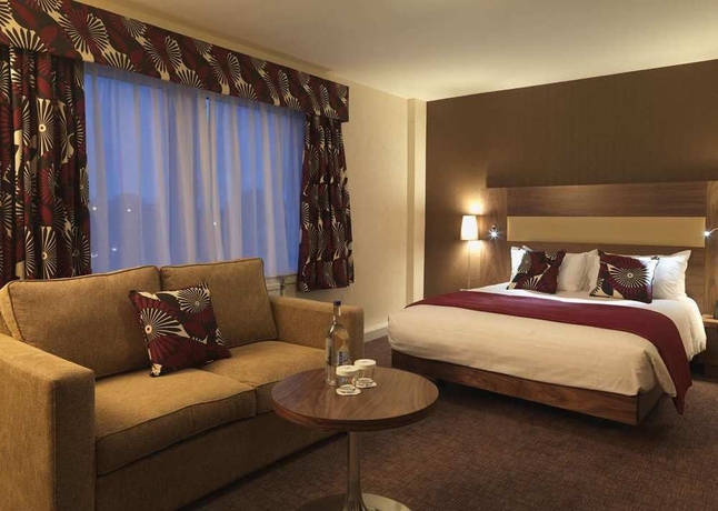 Imagen de la habitación del Hotel Doubletree by Hilton Aberdeen Treetops. Foto 2