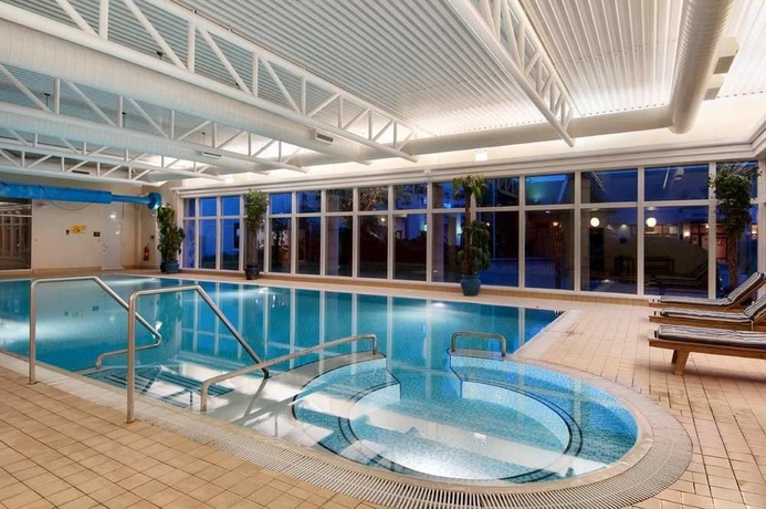 Imagen de la piscina del Hotel Doubletree by Hilton Belfast Templepatrick. Foto 15