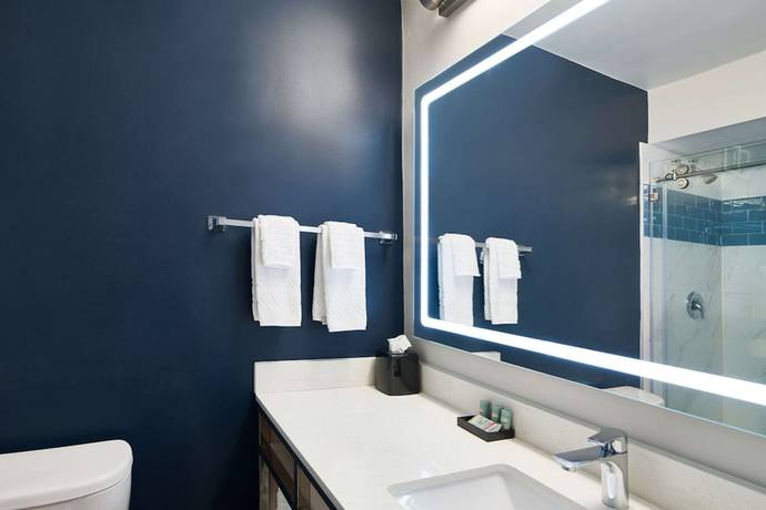Imagen de la habitación del Hotel Doubletree by Hilton Hilton Head Island. Foto 6