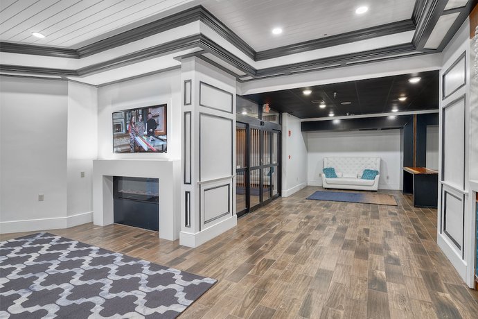 Imagen de los interiores del Hotel Doubletree by Hilton Hilton Head Island. Foto 19