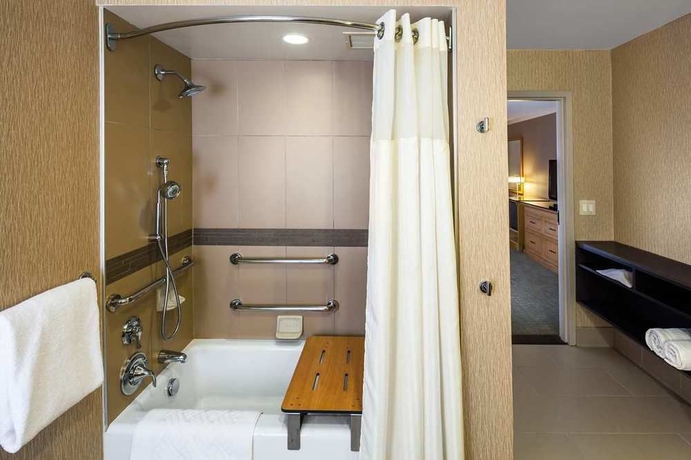 Imagen de la habitación del Hotel Doubletree by Hilton Hotel Sonoma Wine Country. Foto 6