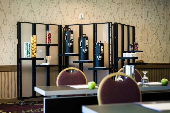 Imagen de los interiores del Hotel Doubletree by Hilton Hotel Sonoma Wine Country. Foto 12