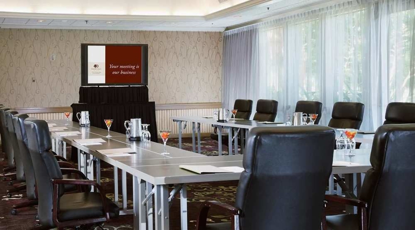 Imagen de los interiores del Hotel Doubletree by Hilton Hotel Sonoma Wine Country. Foto 13