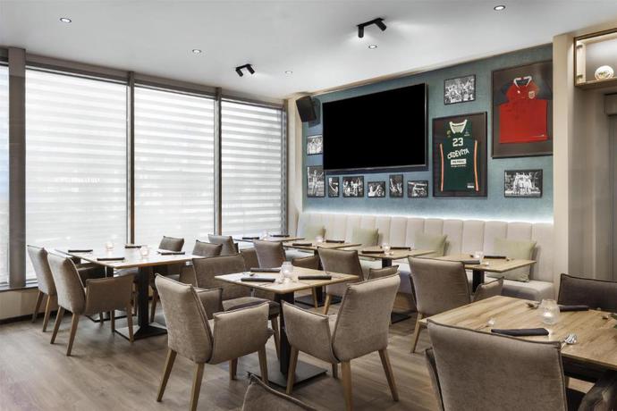 Imagen del bar/restaurante del Hotel Doubletree by Hilton Ljubljana. Foto 6