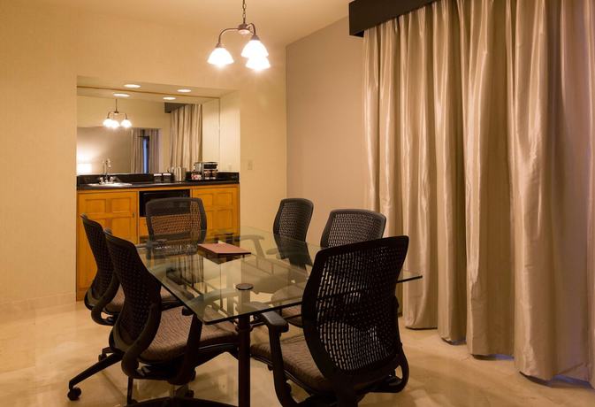 Imagen de la habitación del Hotel Doubletree by Hilton McAllen. Foto 11