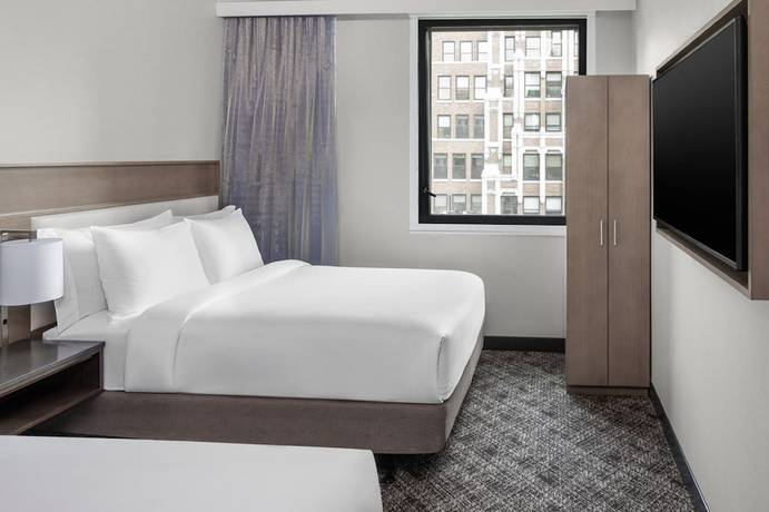 Imagen de la habitación del Hotel Doubletree by Hilton New York Times Square South. Foto 4