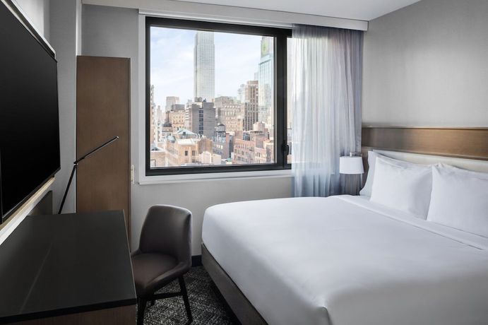 Imagen de la habitación del Hotel Doubletree by Hilton New York Times Square South. Foto 5