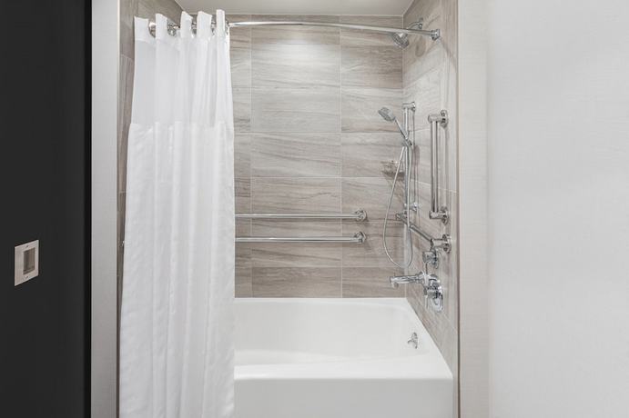 Imagen de la habitación del Hotel Doubletree by Hilton New York Times Square South. Foto 8