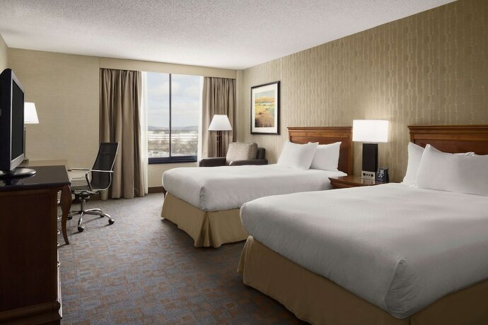 Imagen de la habitación del Hotel Doubletree by Hilton Somerset Hotel and Conference Center. Foto 17