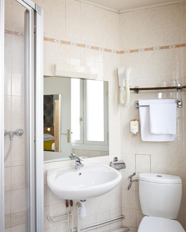 Imagen de la habitación del Hotel Douglas. Foto 5