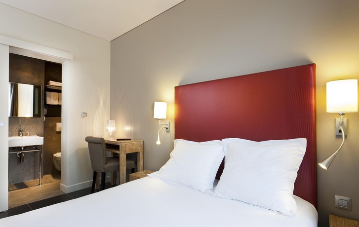 Imagen de la habitación del Hotel Douglas. Foto 12