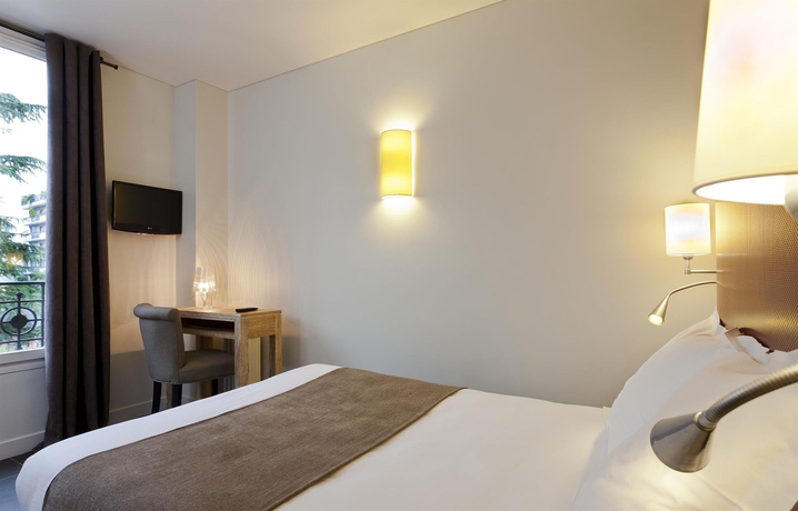 Imagen de la habitación del Hotel Douglas. Foto 13