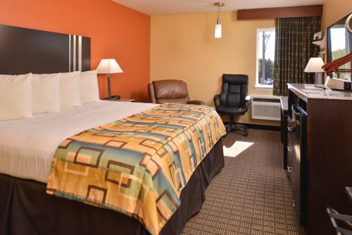 Imagen de la habitación del Hotel Douglas Inn and Suites, Cleveland. Foto 10