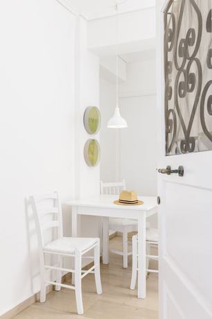 Imagen de la habitación del Hotel Douka Seafront Residences. Foto 5