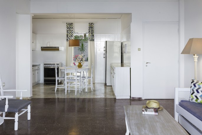 Imagen de la habitación del Hotel Douka Seafront Residences. Foto 19