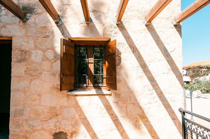 Imagen de la habitación del Hotel Douliana Villas. Foto 4