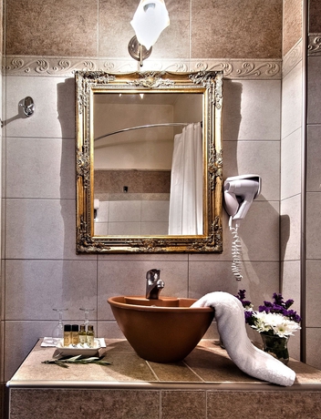 Imagen de la habitación del Hotel Doupiani House. Foto 3