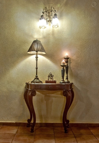 Imagen de los interiores del Hotel Doupiani House. Foto 13