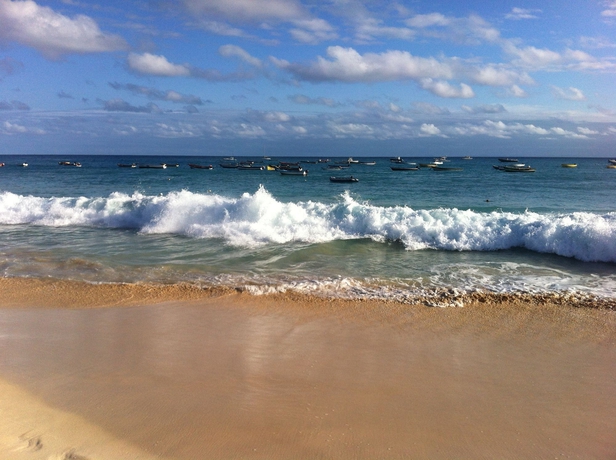 Imagen de los exteriores del Hotel Dourada Studios. Foto 5