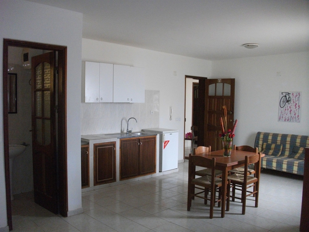 Imagen de los interiores del Hotel Dourada Studios. Foto 14