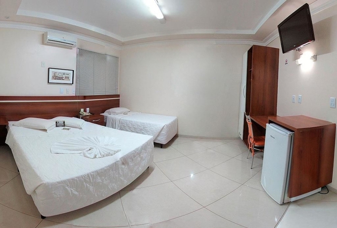 Imagen de la habitación del Hotel Dourados Center. Foto 7