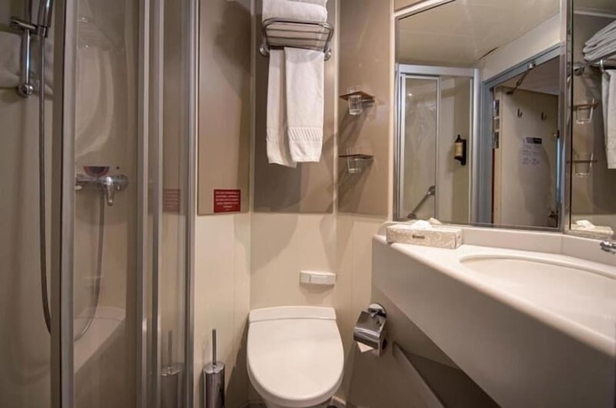 Imagen de la habitación del Hotel Douro Cruiser. Foto 6