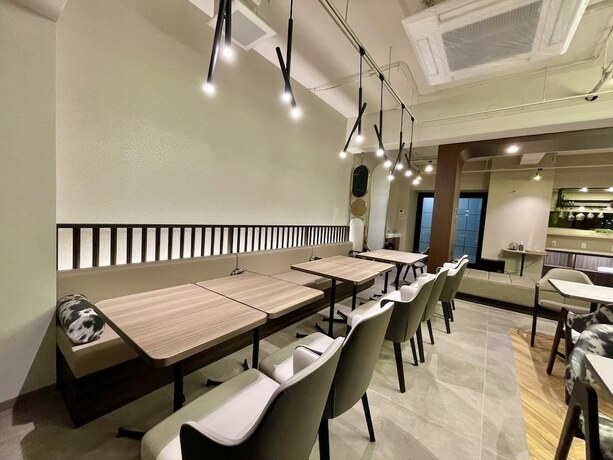 Imagen del bar/restaurante del Hotel Doutonboricrystalhotel3. Foto 14
