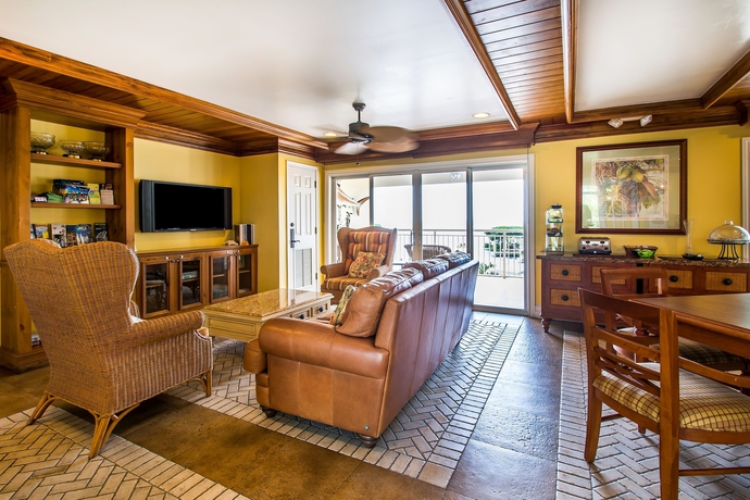 Imagen del bar/restaurante del Hotel Dove Creek Resort & Marina, Trademark Collection by Wyndham. Foto 2