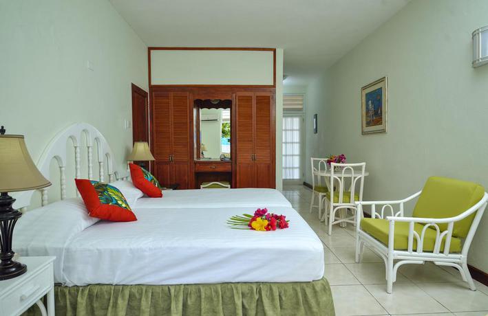 Imagen general del Hotel Dover Beach. Foto 11