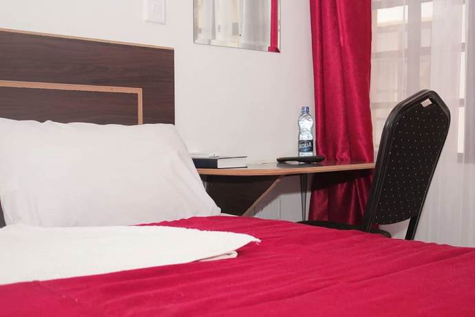 Imagen de la habitación del Hotel Dover Bondo. Foto 2