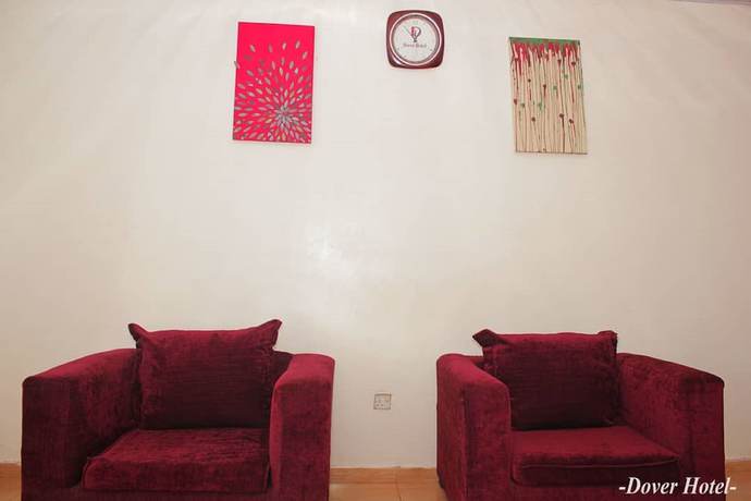 Imagen de los interiores del Hotel Dover Bondo. Foto 20