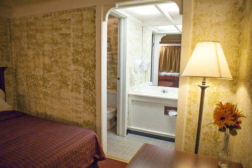 Imagen de la habitación del Hotel Dover Inn and Suites. Foto 7